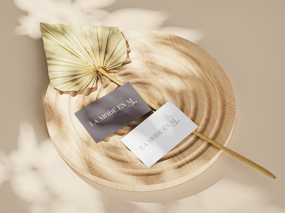 Free_Businness_Card_Mockup_3